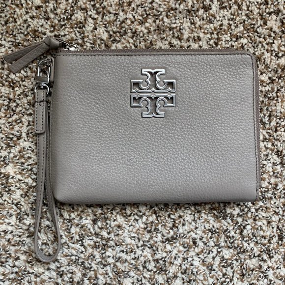 Tory Burch Handbags - Tory Burch Wristlet